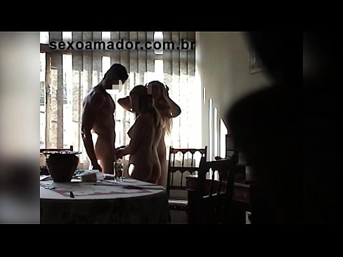 ❤️ 性友邀请巨无霸和他一起玩3P ️❌ Porno ❌️